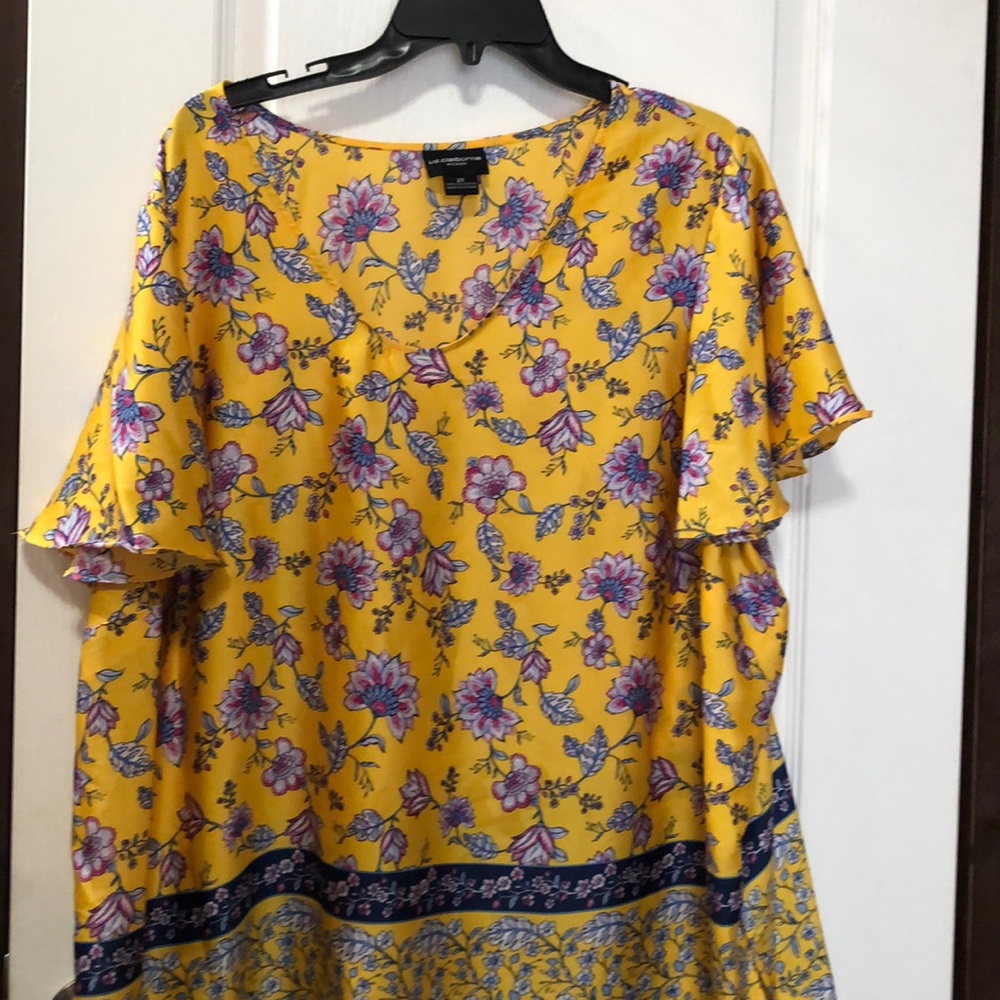 Liz Claiborne Top. Worn once
